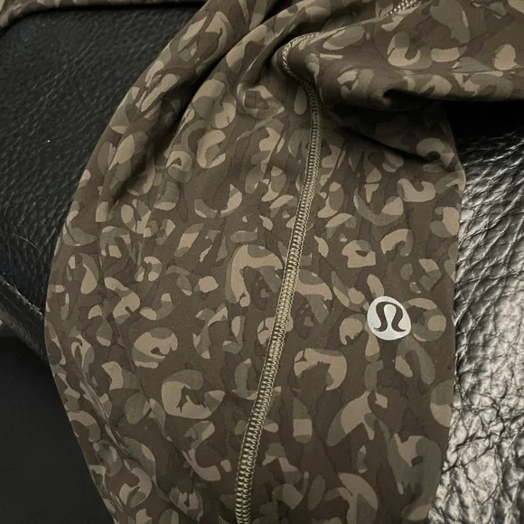 Lululemon Base Pace High-Rise Tight 28" Size 10 - Picture 4 of 11